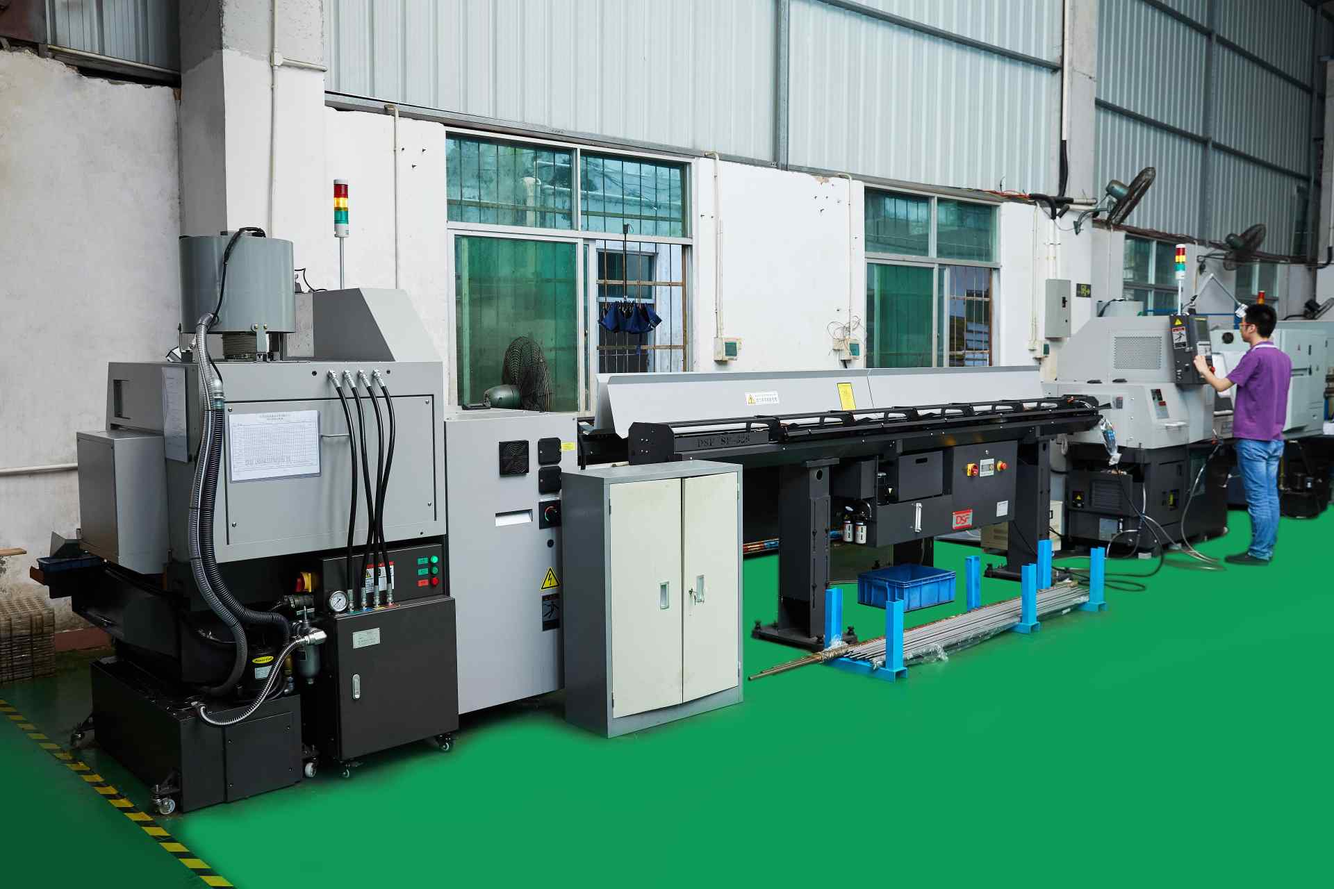 Precision CNC Tunring Center Workshop of Custom Turned Parts